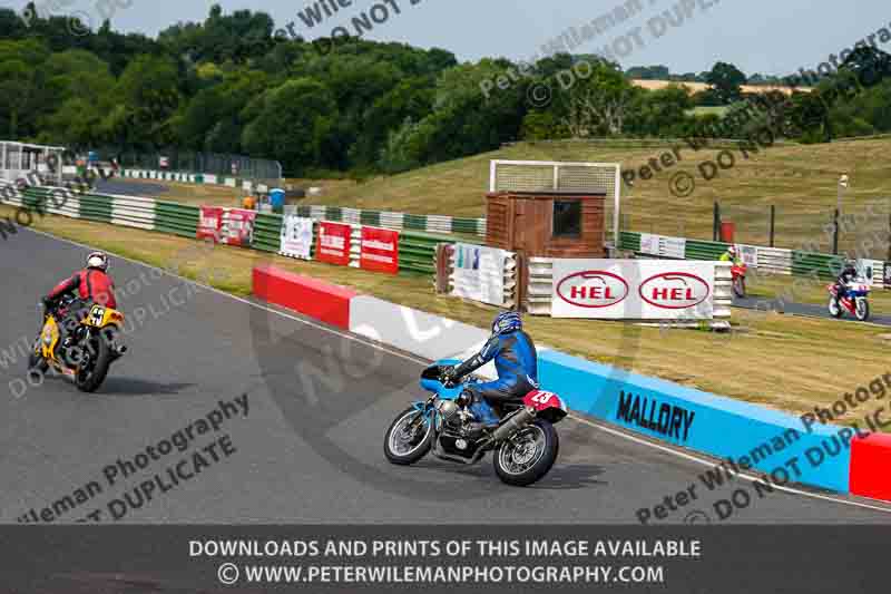Vintage motorcycle club;eventdigitalimages;mallory park;mallory park trackday photographs;no limits trackdays;peter wileman photography;trackday digital images;trackday photos;vmcc festival 1000 bikes photographs
